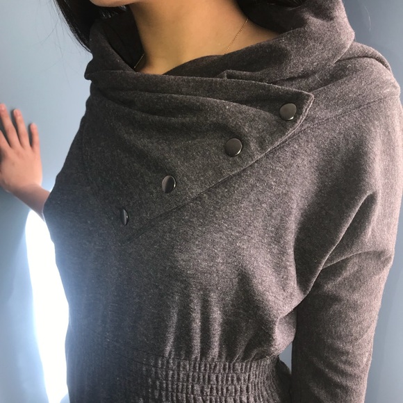 🆕cowl button neck gray dress with elastic waist - Picture 4 of 7